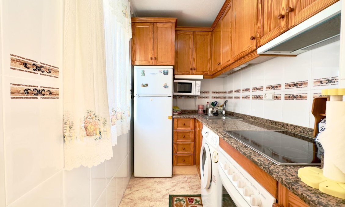 Segunda mano - Apartamento -
Torrevieja - Centro