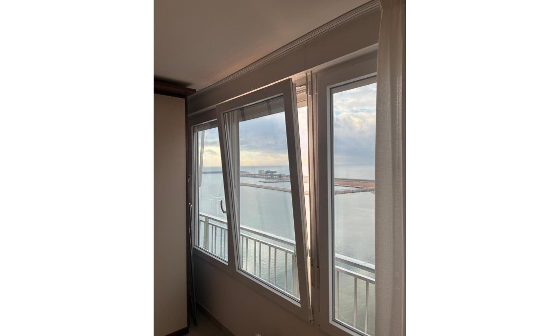 Revente - Appartement -
Torrevieja - El Acequión - Los Náufragos