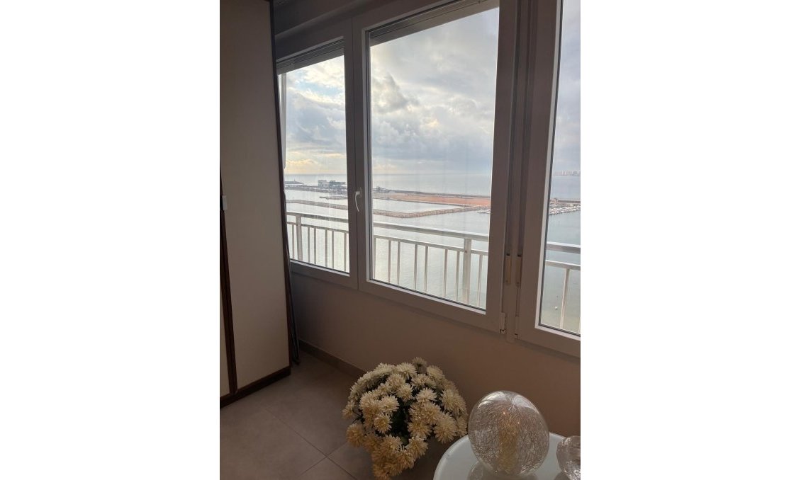 Revente - Appartement -
Torrevieja - El Acequión - Los Náufragos