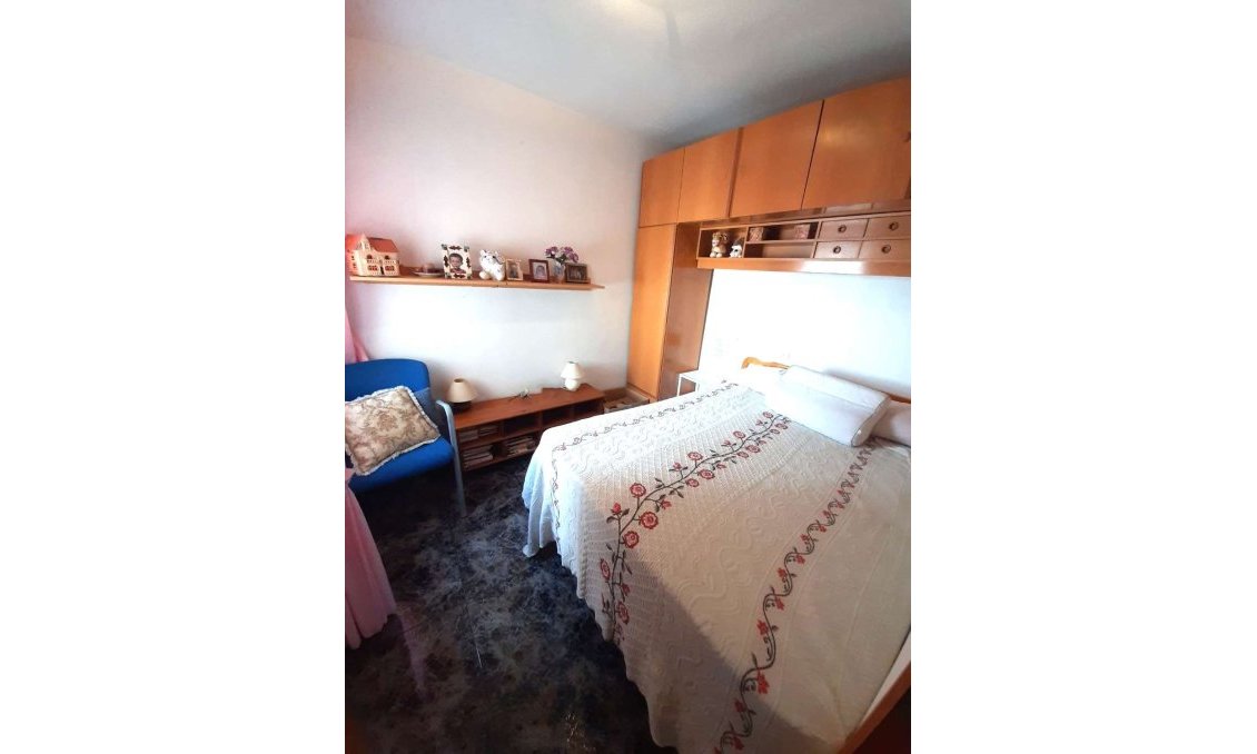 Segunda mano - Bungalow -
Torrevieja - Costa Blanca