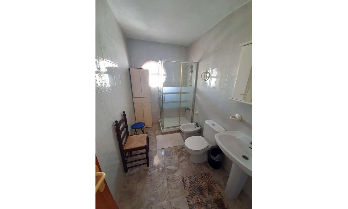 Segunda mano - Bungalow -
Torrevieja - Costa Blanca