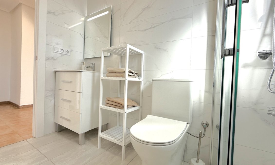 Használt Ingatlanok - Tetőtéri lakás -
Torrevieja - Costa Blanca