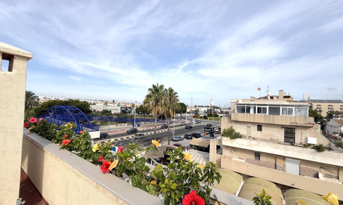 Használt Ingatlanok - Tetőtéri lakás -
Torrevieja - Costa Blanca