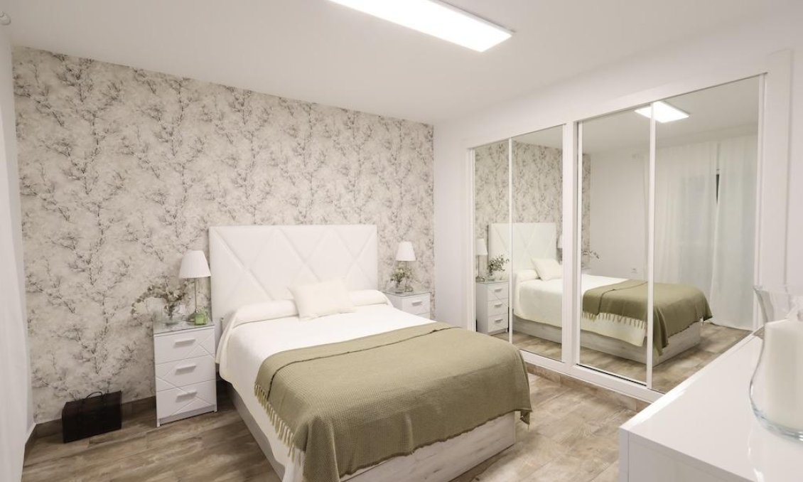 Revânzare - Vilă -
San Miguel de Salinas - Inland