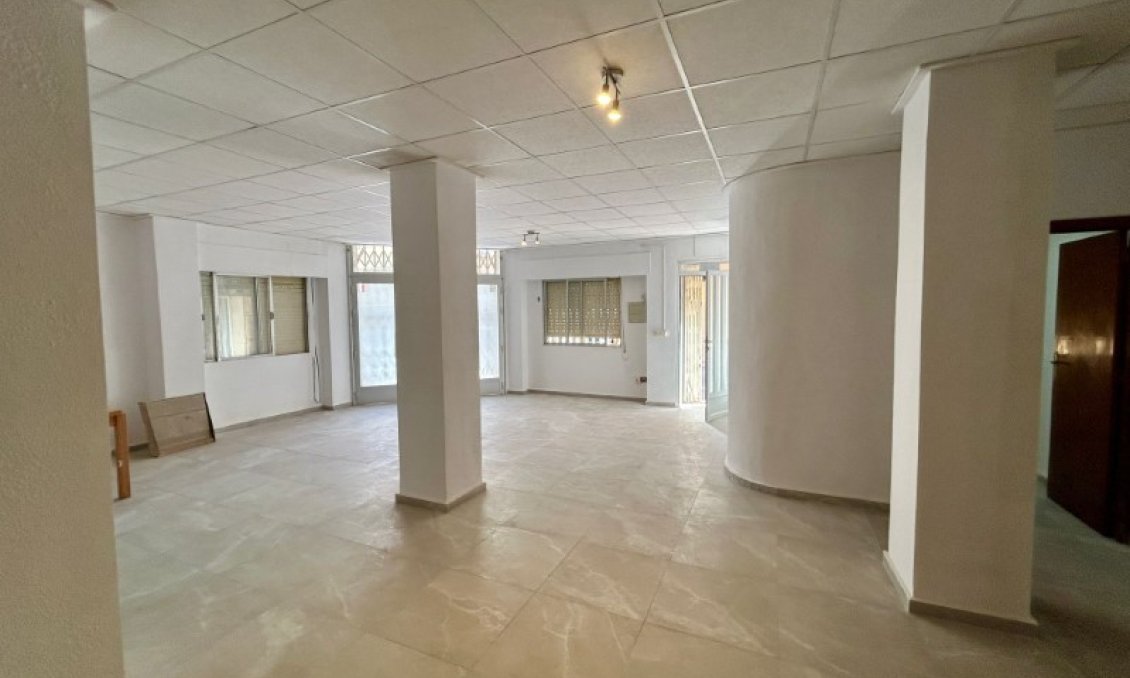 Használt Ingatlanok - Apartman -
Torrevieja - Costa Blanca