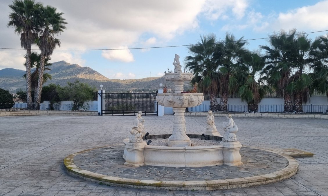 Használt Ingatlanok - Villa -
Hondón de los Fráiles - Inland