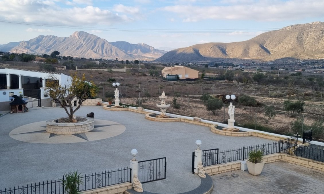 Használt Ingatlanok - Villa -
Hondón de los Fráiles - Inland