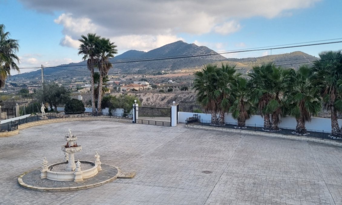 Használt Ingatlanok - Villa -
Hondón de los Fráiles - Inland