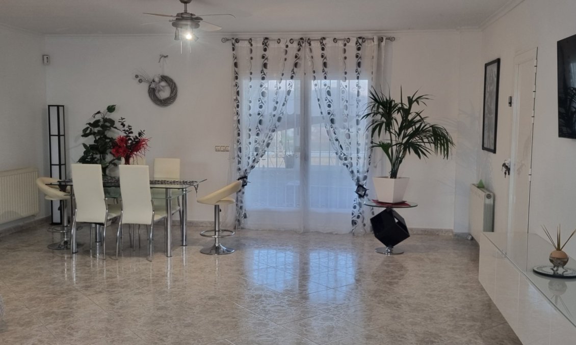 Használt Ingatlanok - Villa -
Hondón de los Fráiles - Inland