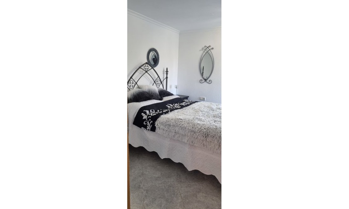 Használt Ingatlanok - Villa -
Hondón de los Fráiles - Inland