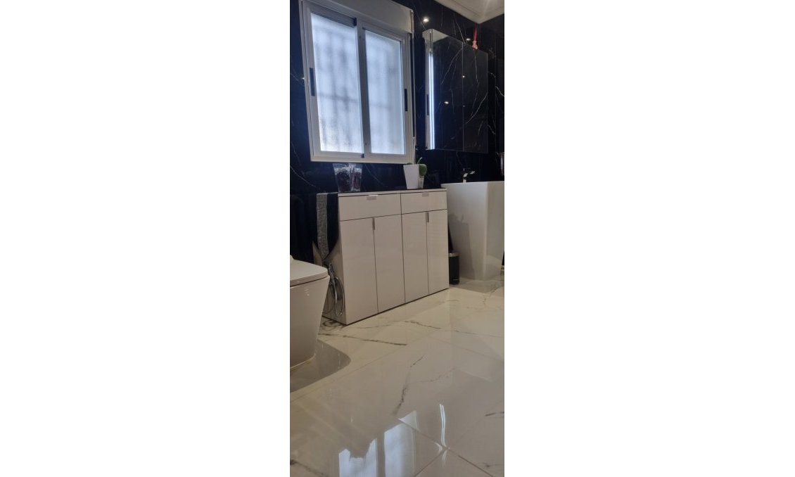 Használt Ingatlanok - Villa -
Hondón de los Fráiles - Inland