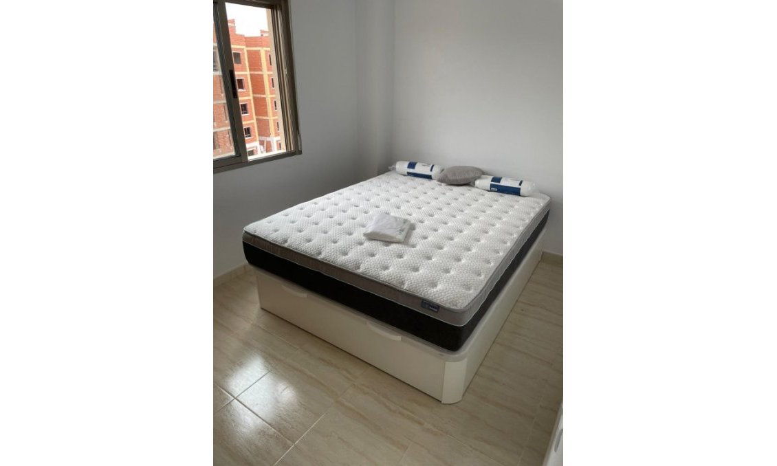 Használt Ingatlanok - Apartman -
San Miguel de Salinas - Inland