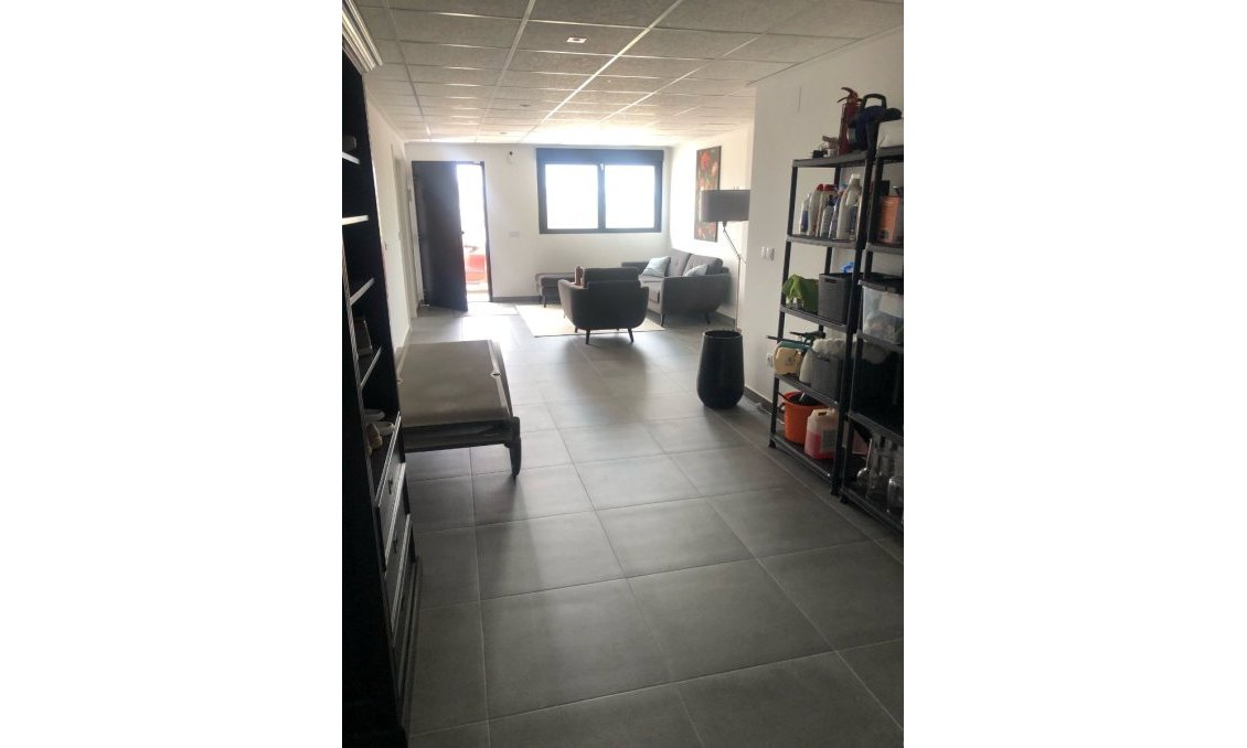 Használt Ingatlanok - Villa -
Pinoso - Inland