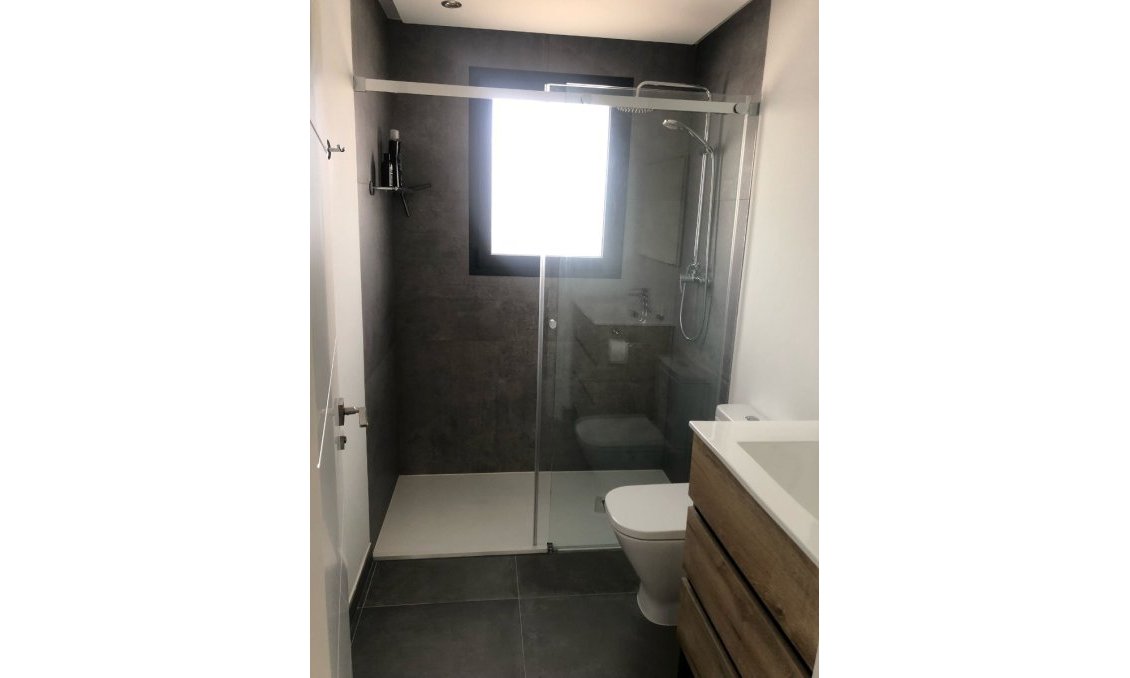 Használt Ingatlanok - Villa -
Pinoso - Inland