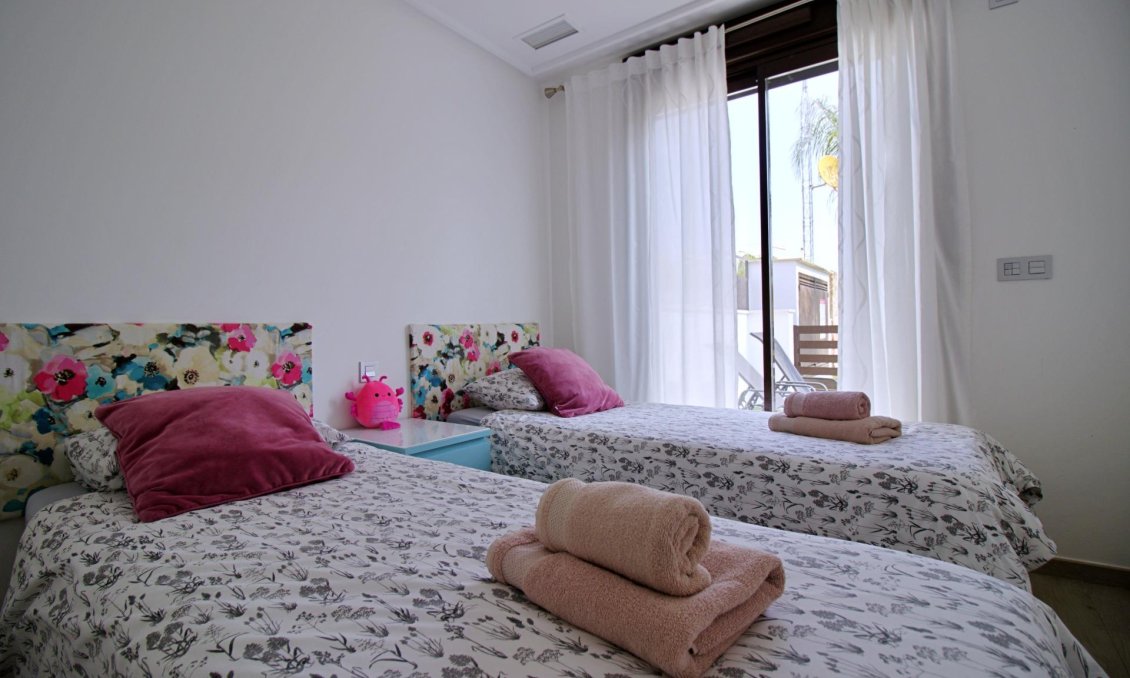 Resale - Apartment -
Pilar de la Horadada - Torre De La Horadada