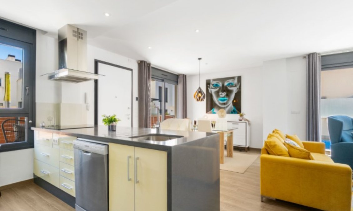 Használt Ingatlanok - Villa -
Torrevieja - Costa Blanca