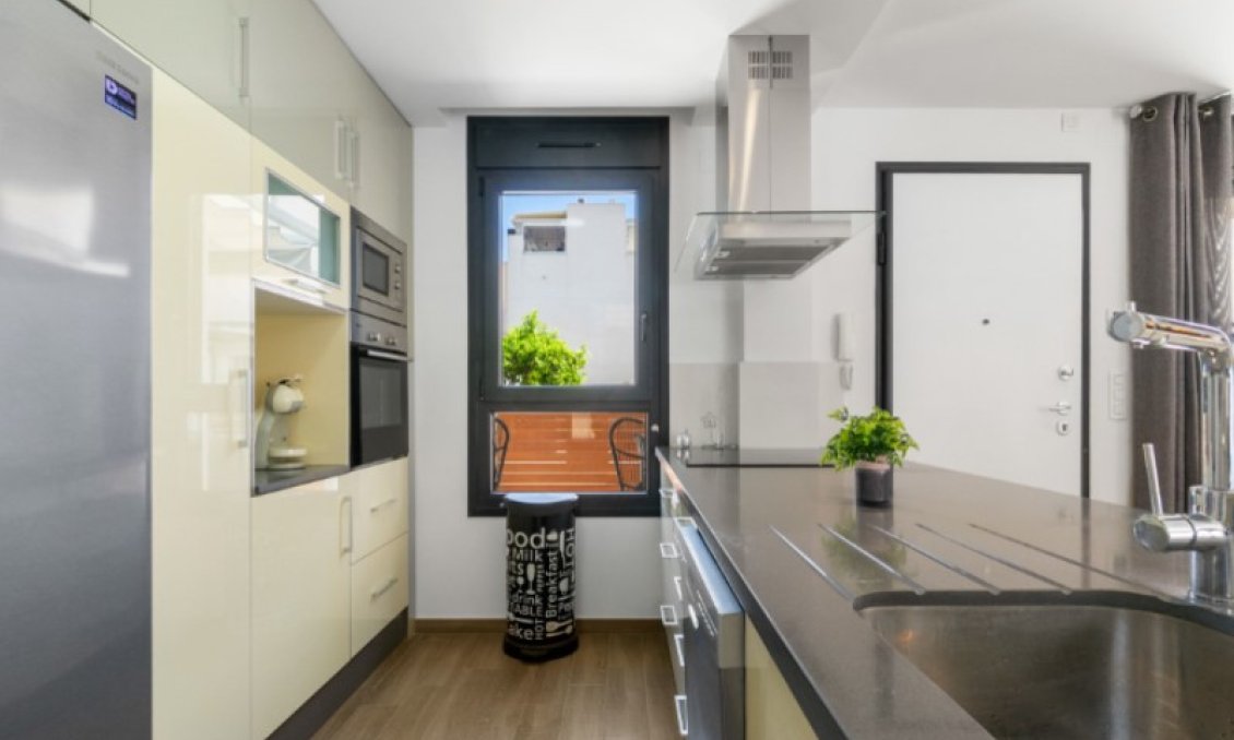 Használt Ingatlanok - Villa -
Torrevieja - Costa Blanca