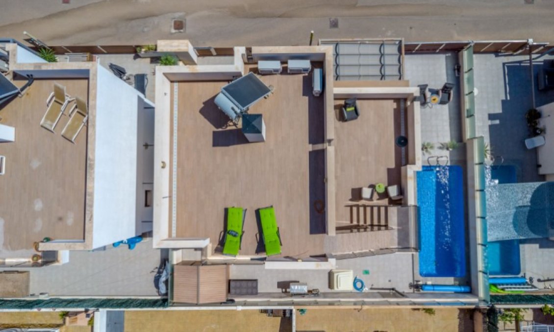 Használt Ingatlanok - Villa -
Torrevieja - Costa Blanca