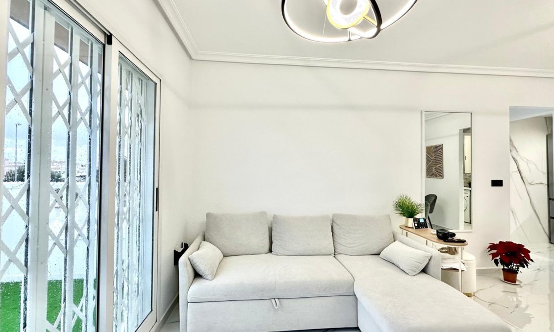 Wiederverkauf - Bungalow -
Orihuela Costa - Playa Flamenca Norte