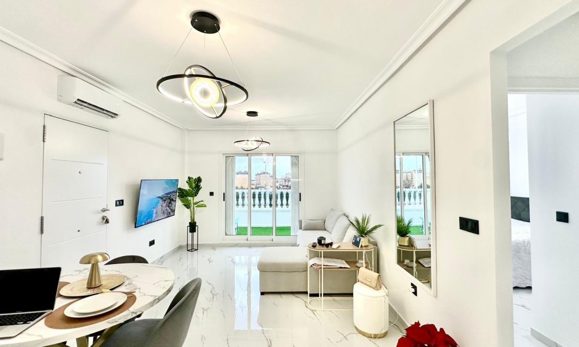 Wiederverkauf - Bungalow -
Orihuela Costa - Playa Flamenca Norte