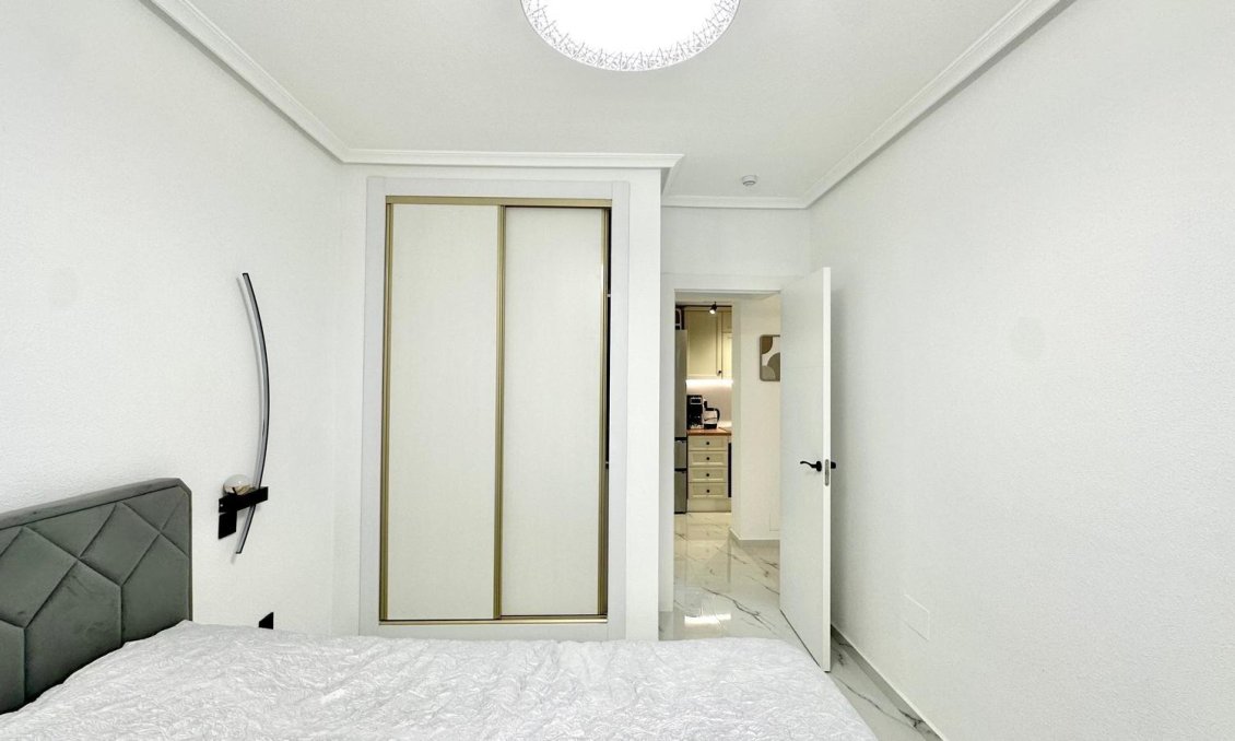 Wiederverkauf - Bungalow -
Orihuela Costa - Playa Flamenca Norte