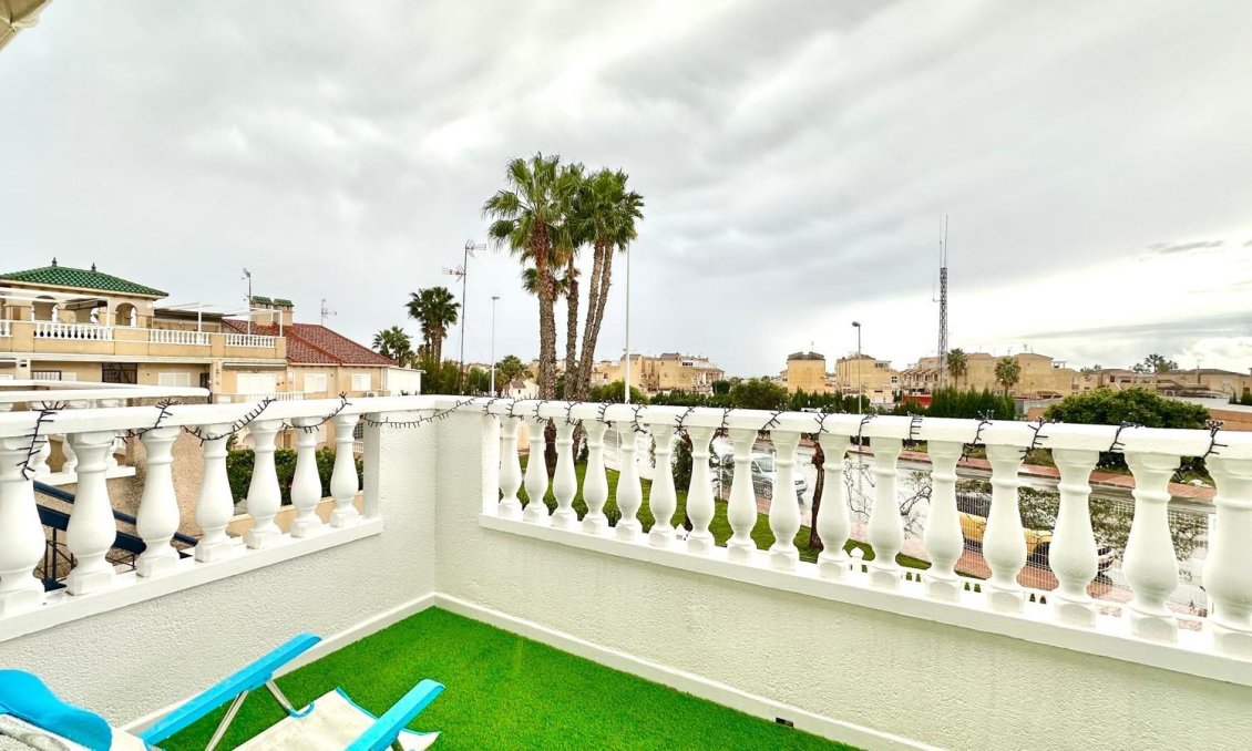 Wiederverkauf - Bungalow -
Orihuela Costa - Playa Flamenca Norte