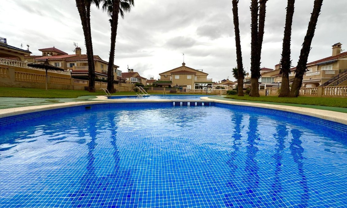Wiederverkauf - Bungalow -
Orihuela Costa - Playa Flamenca Norte