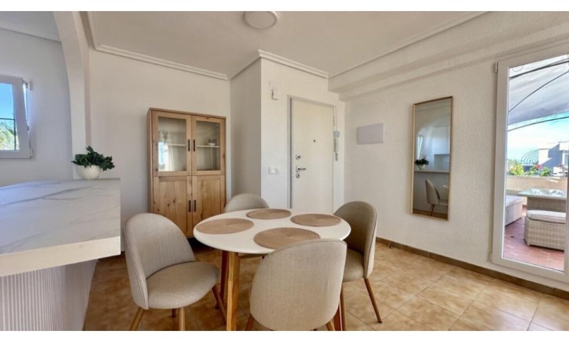 Használt Ingatlanok - Tetőtéri lakás -
Torrevieja - Costa Blanca