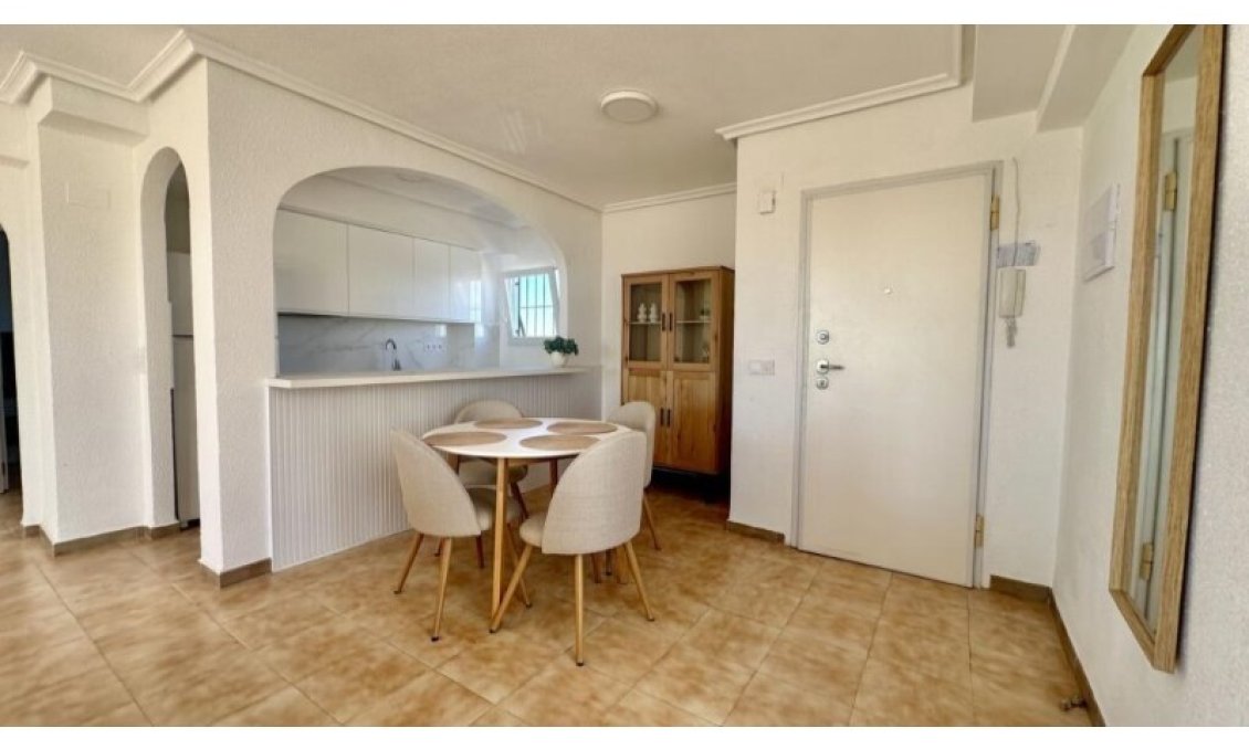 Használt Ingatlanok - Tetőtéri lakás -
Torrevieja - Costa Blanca