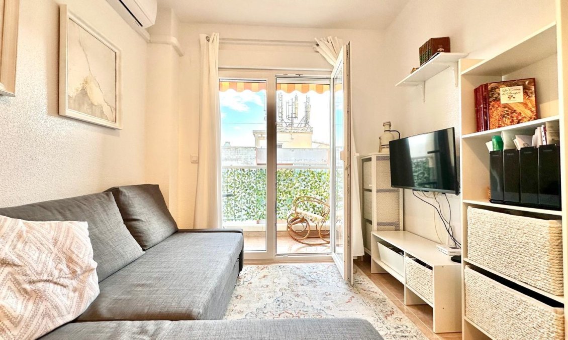 Használt Ingatlanok - Tetőtéri lakás -
Torrevieja - Centrum