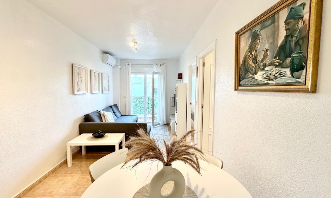 Használt Ingatlanok - Tetőtéri lakás -
Torrevieja - Centrum