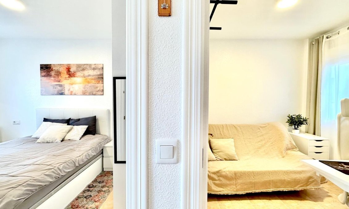 Használt Ingatlanok - Tetőtéri lakás -
Torrevieja - Centrum