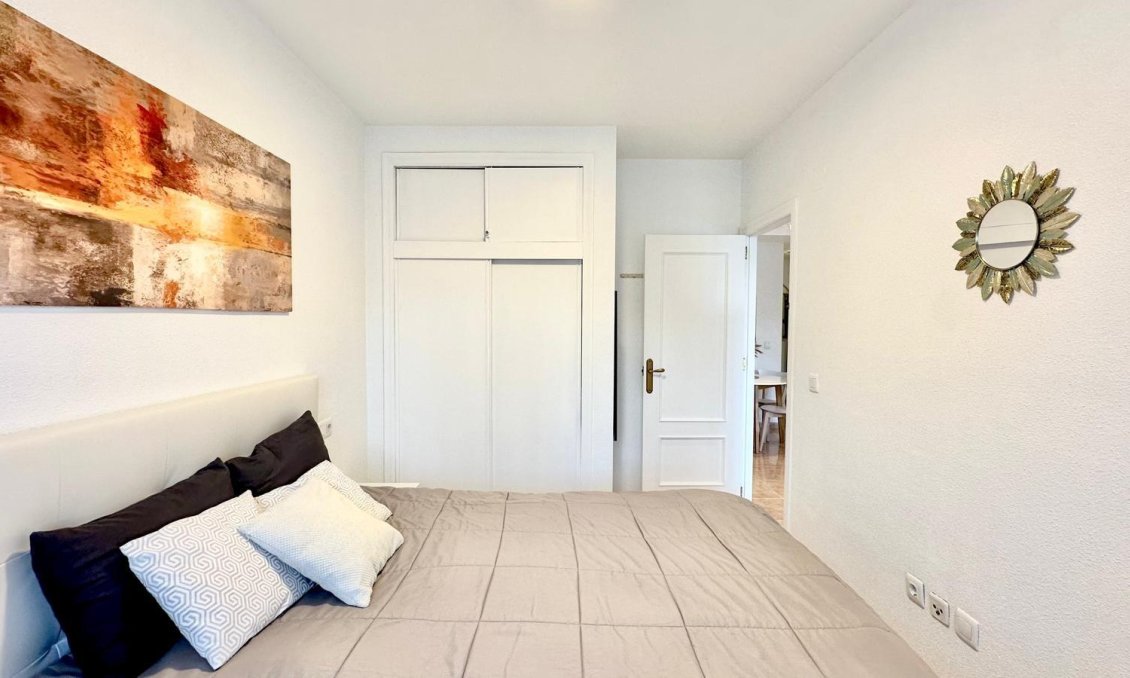 Használt Ingatlanok - Tetőtéri lakás -
Torrevieja - Centrum