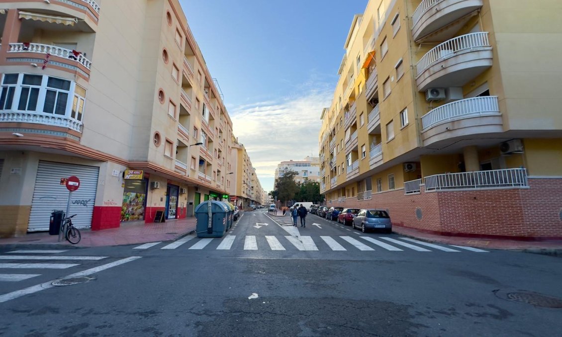 Használt Ingatlanok - Tetőtéri lakás -
Torrevieja - Centrum