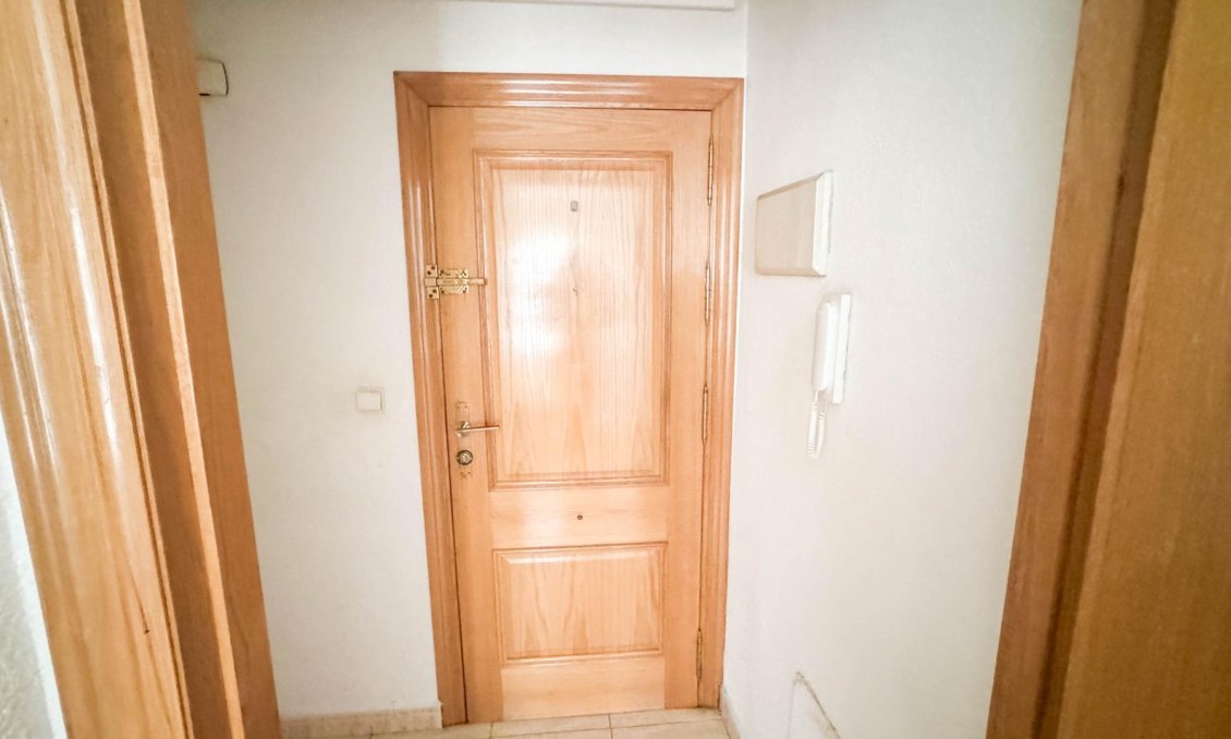 Wiederverkauf - Wohnung -
Torrevieja - PARQUE DE LAS NACIONES