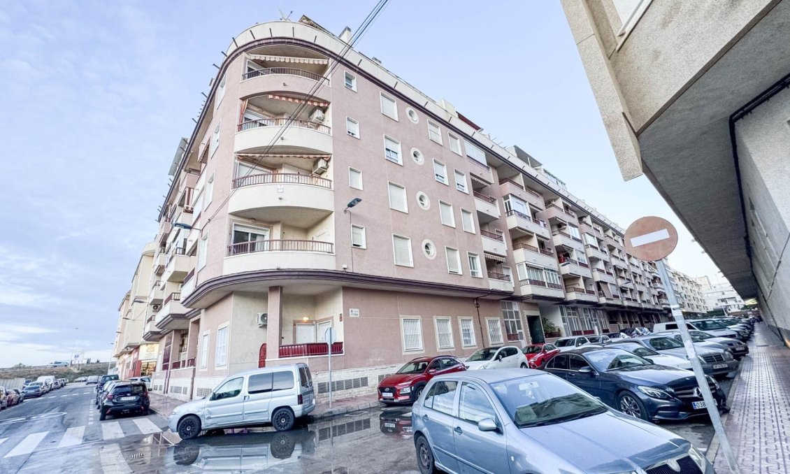 Wiederverkauf - Wohnung -
Torrevieja - PARQUE DE LAS NACIONES