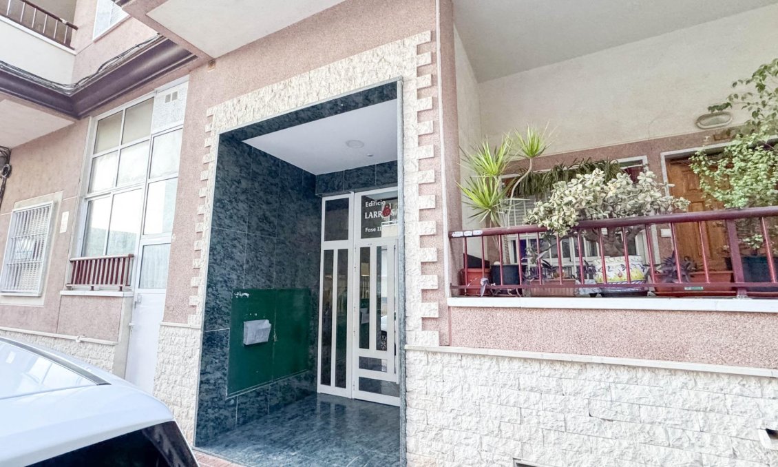 Wiederverkauf - Wohnung -
Torrevieja - PARQUE DE LAS NACIONES