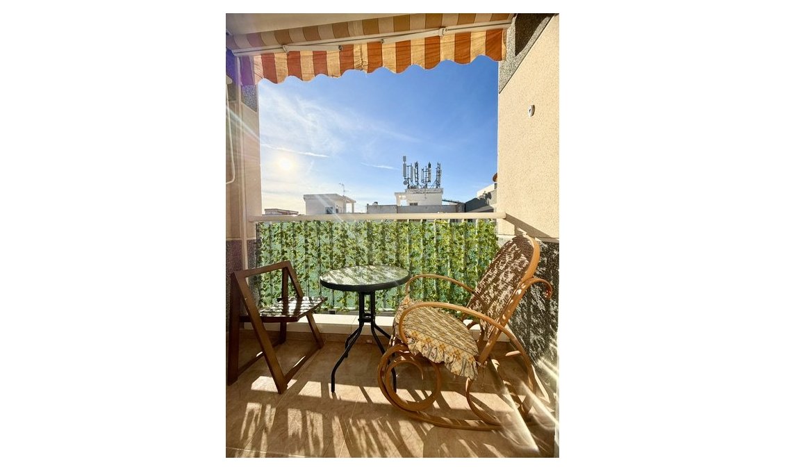 Használt Ingatlanok - Tetőtéri lakás -
Torrevieja - Costa Blanca