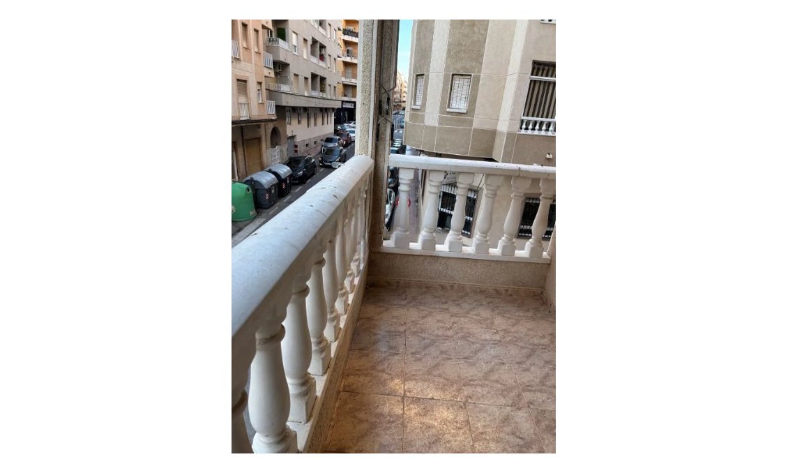 Használt Ingatlanok - Apartman -
Torrevieja - Costa Blanca