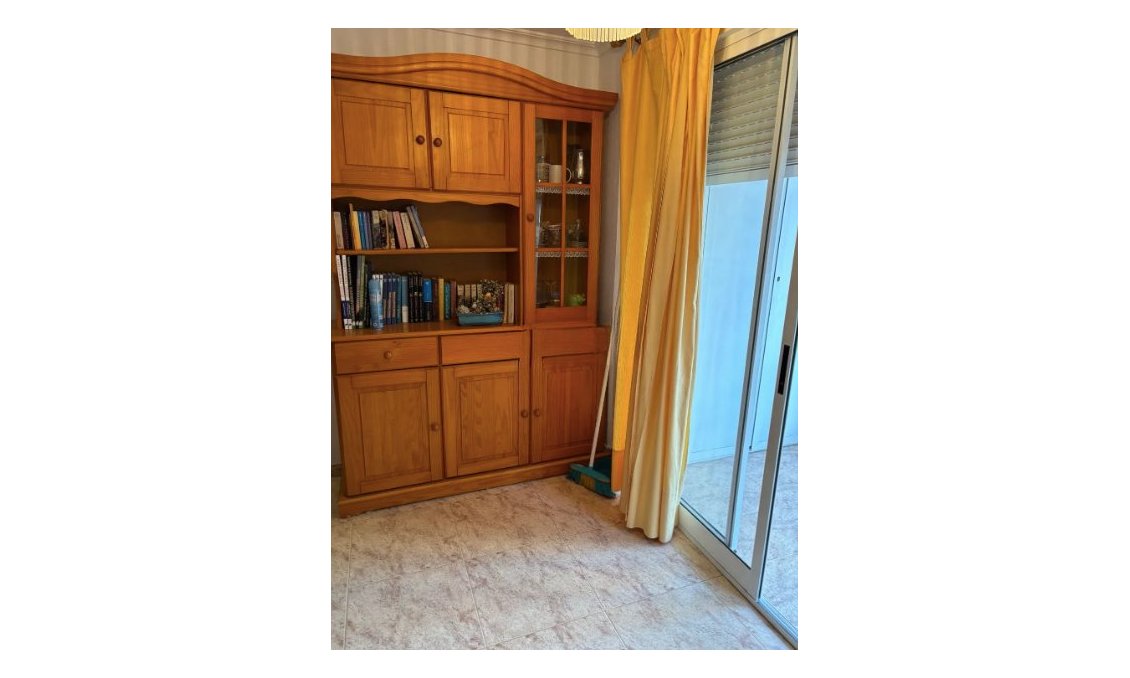 Használt Ingatlanok - Apartman -
Torrevieja - Costa Blanca