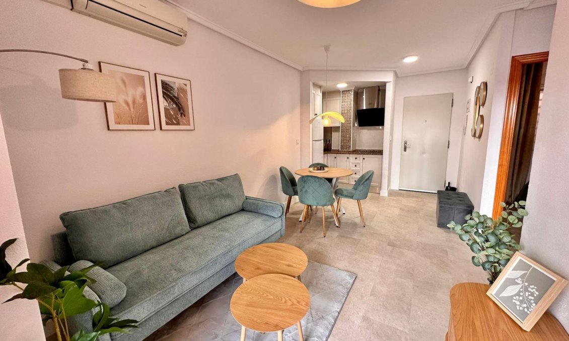Használt Ingatlanok - Apartman -
Torrevieja - Centrum