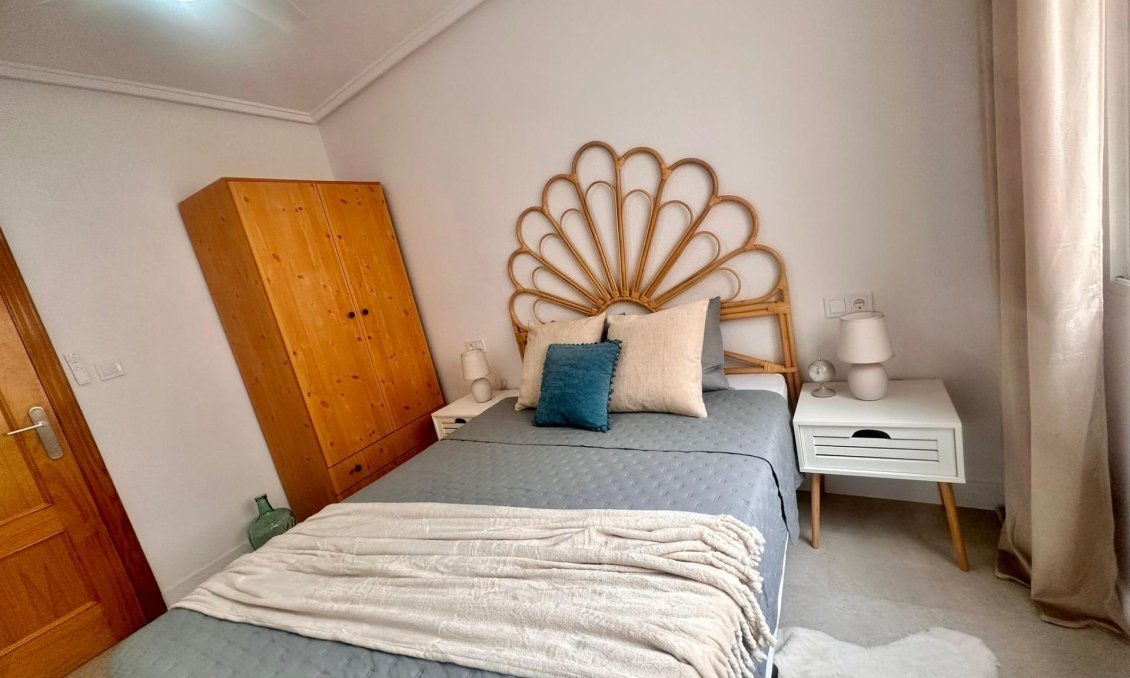 Használt Ingatlanok - Apartman -
Torrevieja - Centrum