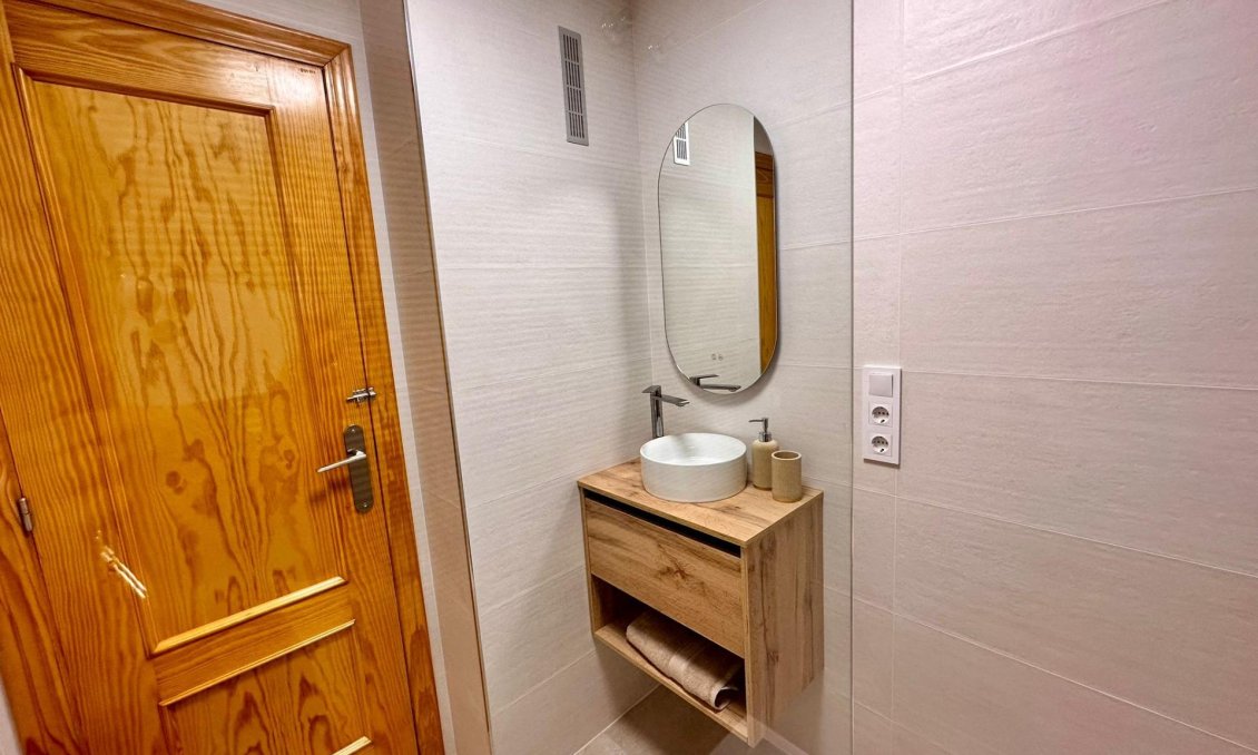 Használt Ingatlanok - Apartman -
Torrevieja - Centrum