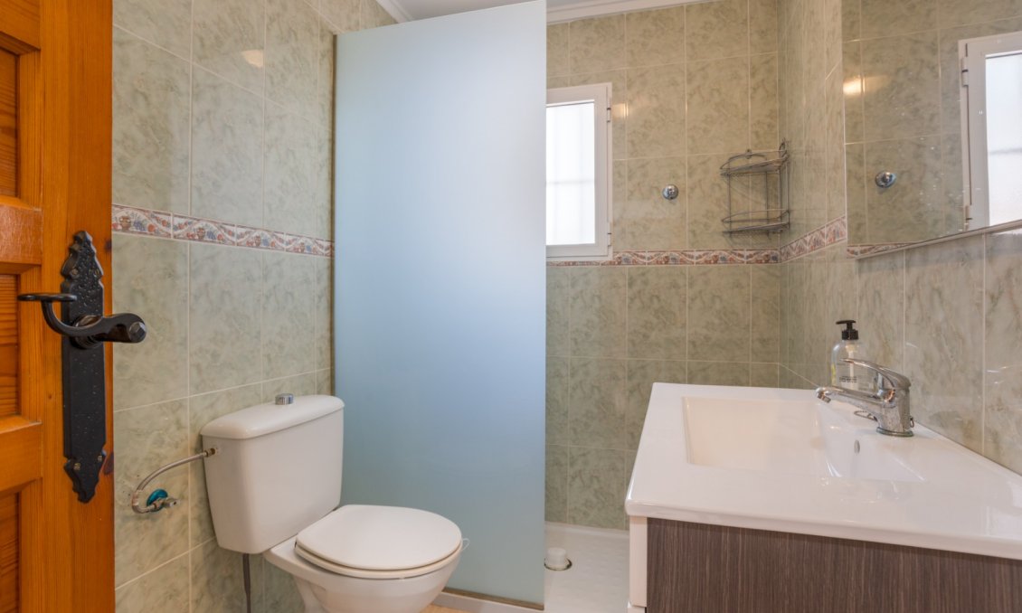 Használt Ingatlanok - Villa -
Torrevieja - Costa Blanca