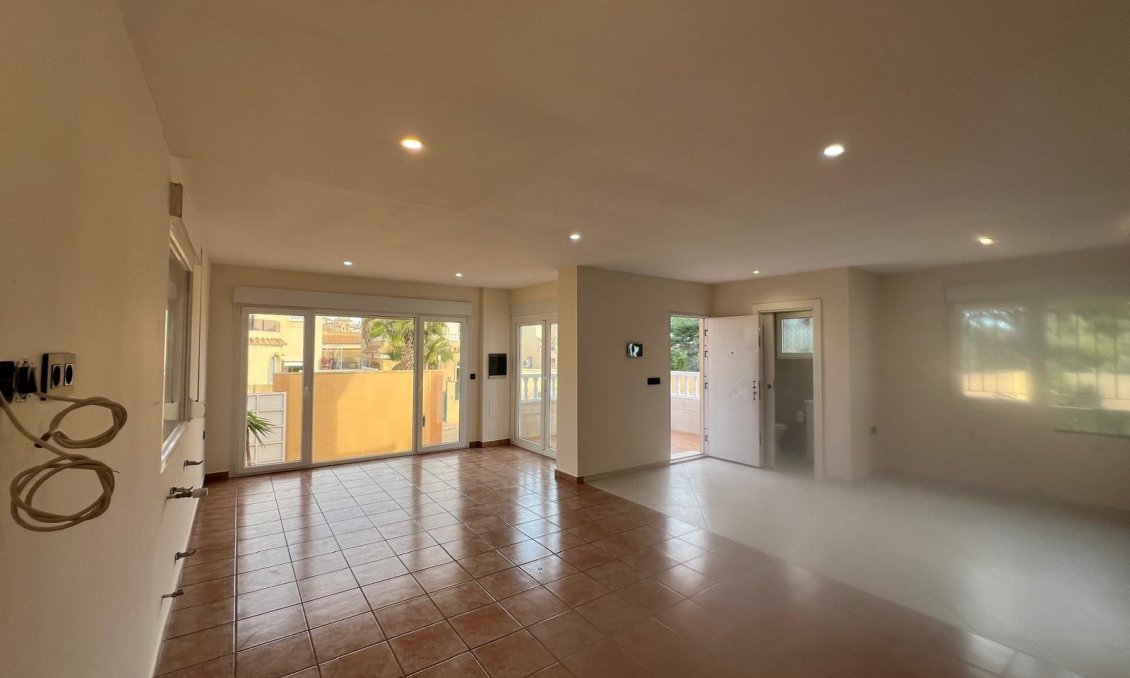 Revente - Villa -
Orihuela Costa - Villamartín-las Filipinas