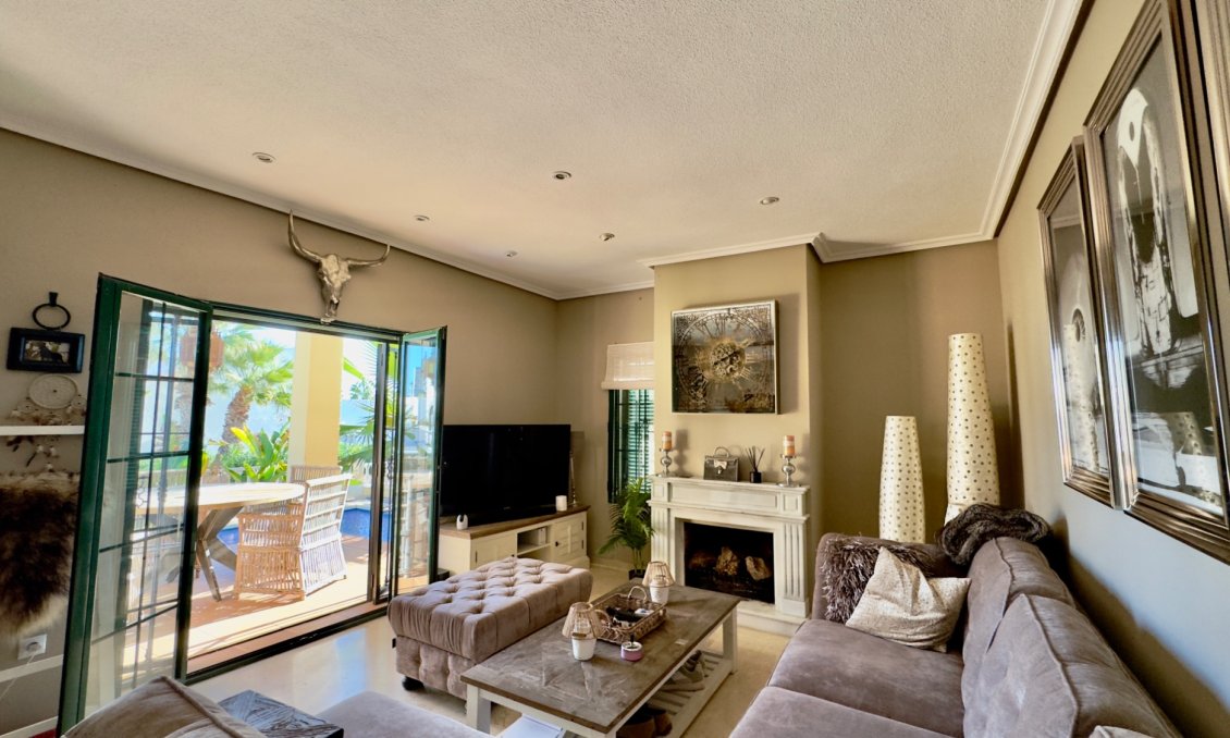 Használt Ingatlanok - Villa -
Orihuela Costa - Costa Blanca