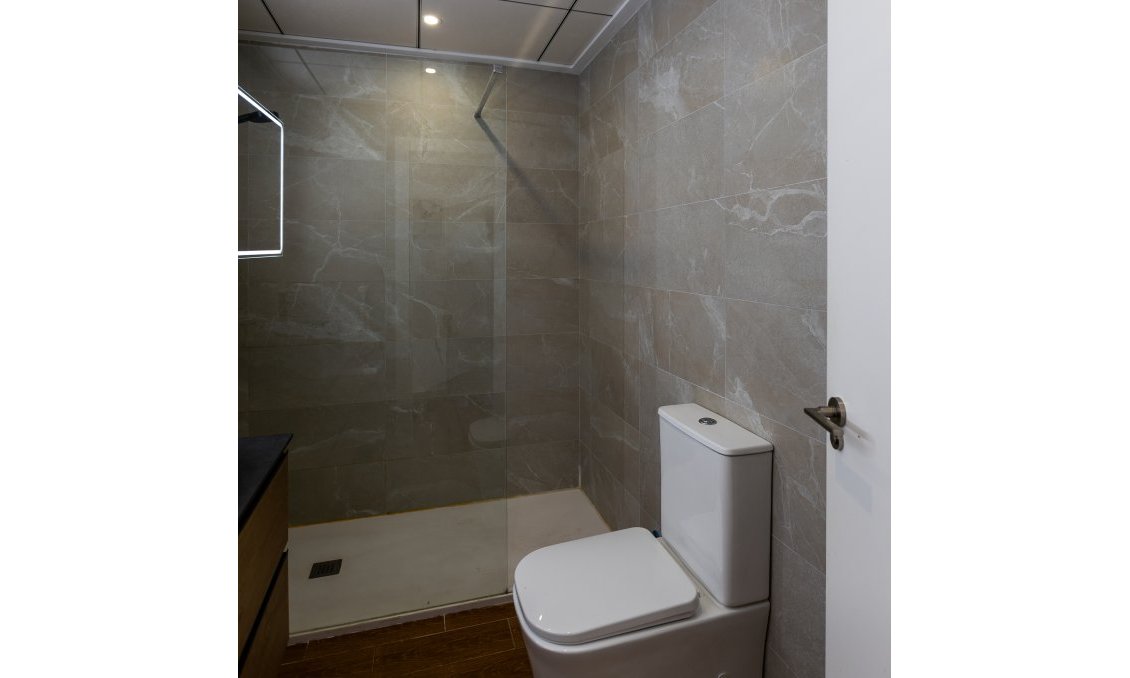 Használt Ingatlanok - Sorház -
Torrevieja - Costa Blanca