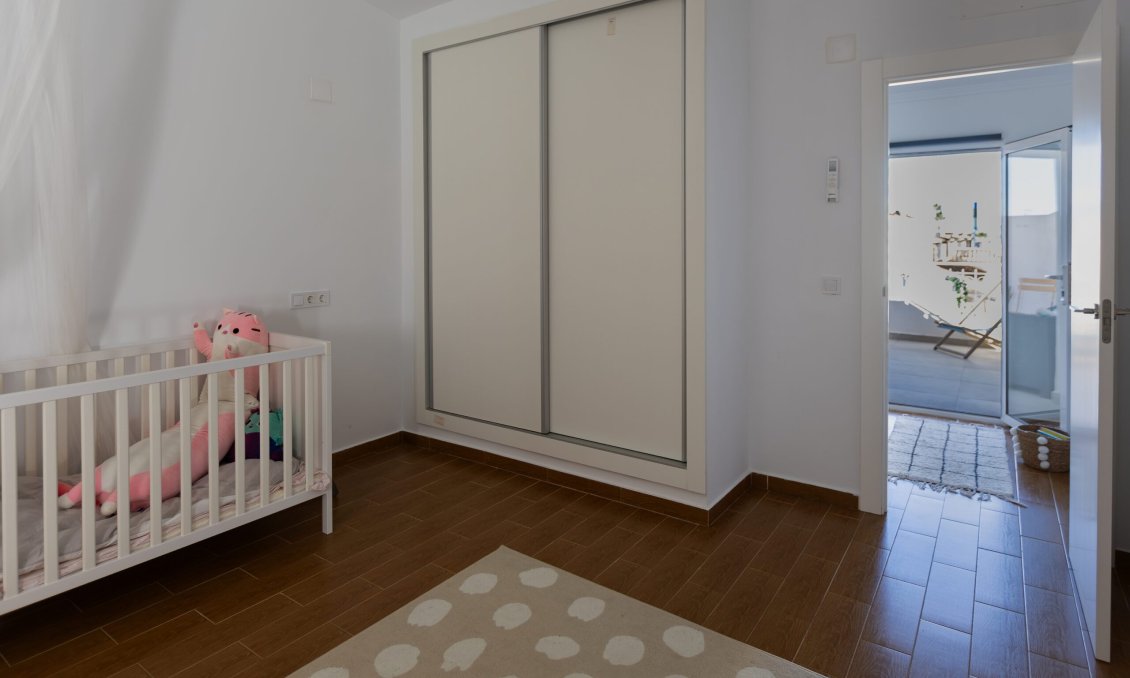 Használt Ingatlanok - Sorház -
Torrevieja - Costa Blanca