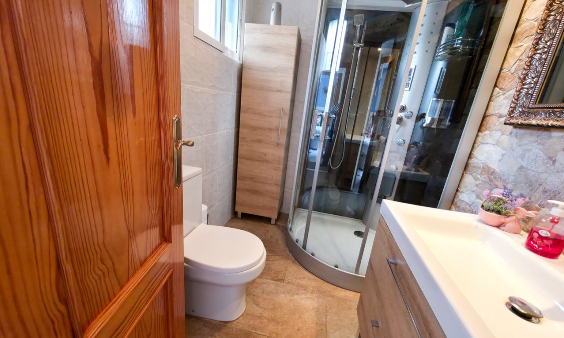 Használt Ingatlanok - Villa -
Villamartin - Costa Blanca