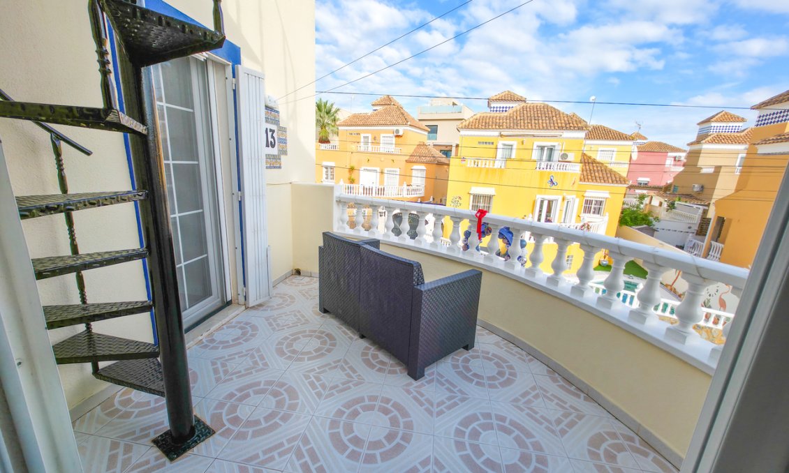 Használt Ingatlanok - Villa -
Villamartin - Costa Blanca